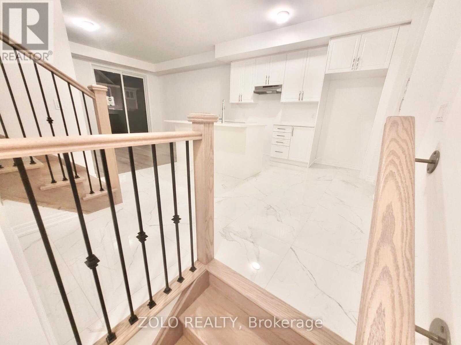 7 Sorbara Way, Whitby, Ontario  L1M 0M4 - Photo 10 - E12455358