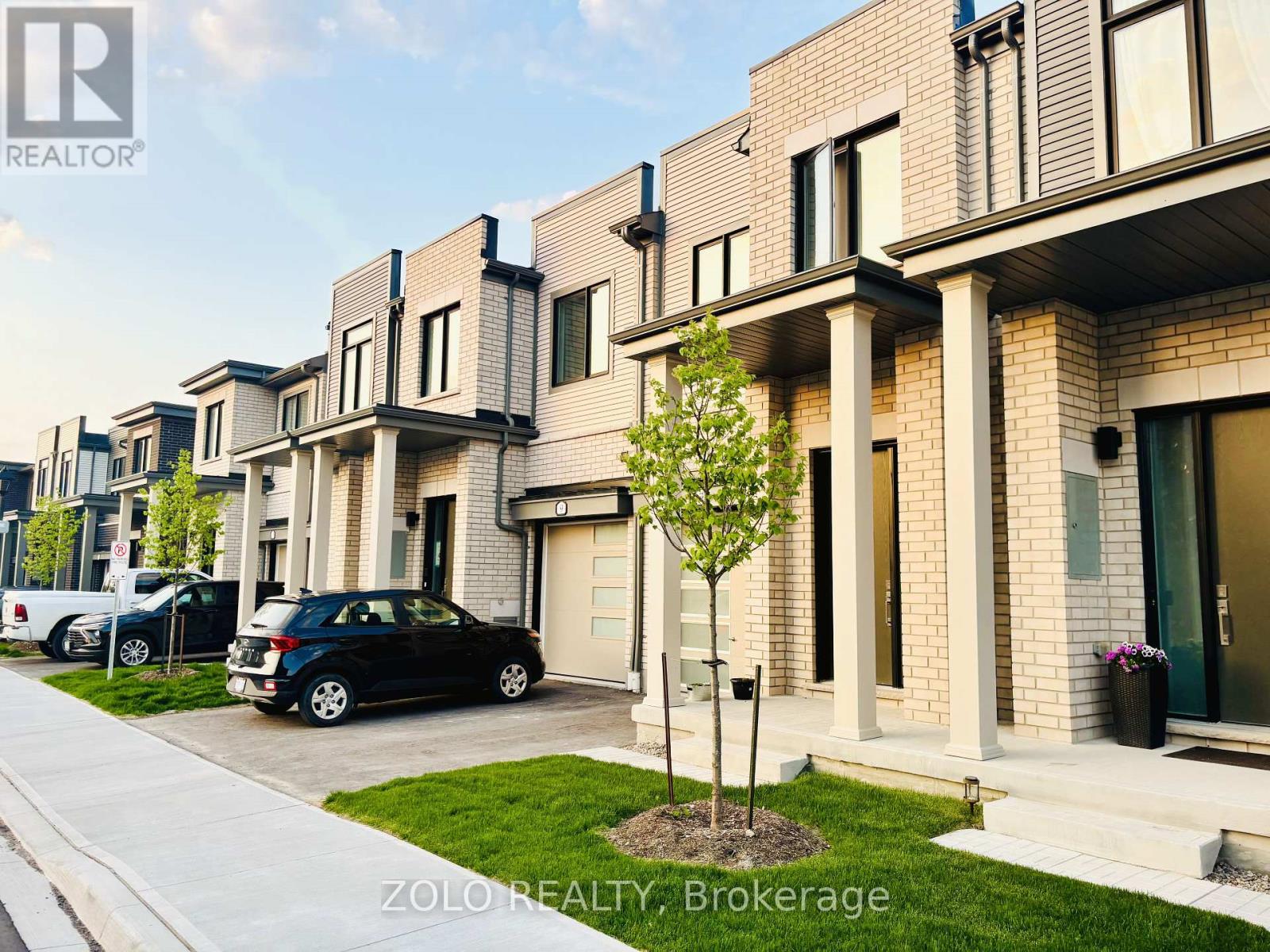 7 Sorbara Way, Whitby, Ontario  L1M 0M4 - Photo 2 - E12455358