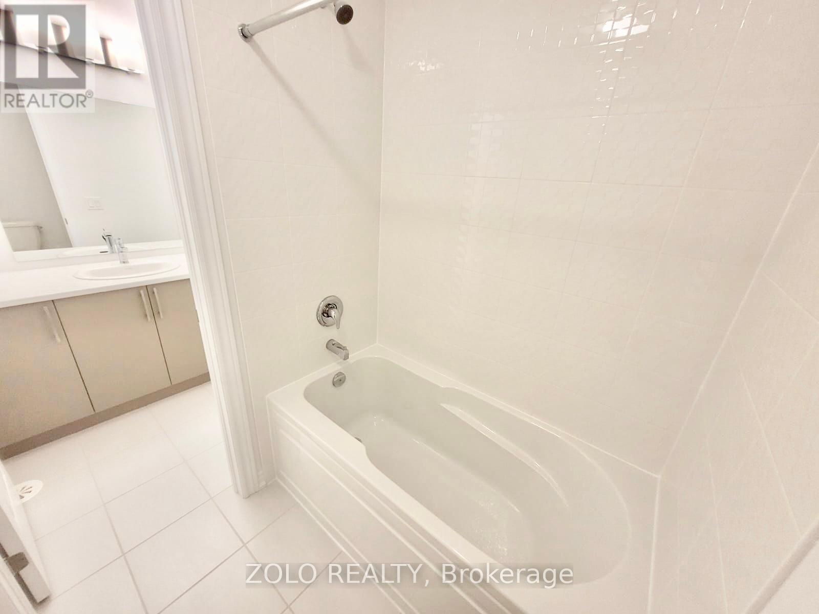 7 Sorbara Way, Whitby, Ontario  L1M 0M4 - Photo 26 - E12455358
