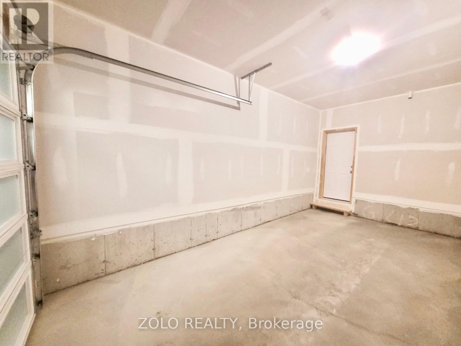 7 Sorbara Way, Whitby, Ontario  L1M 0M4 - Photo 31 - E12455358