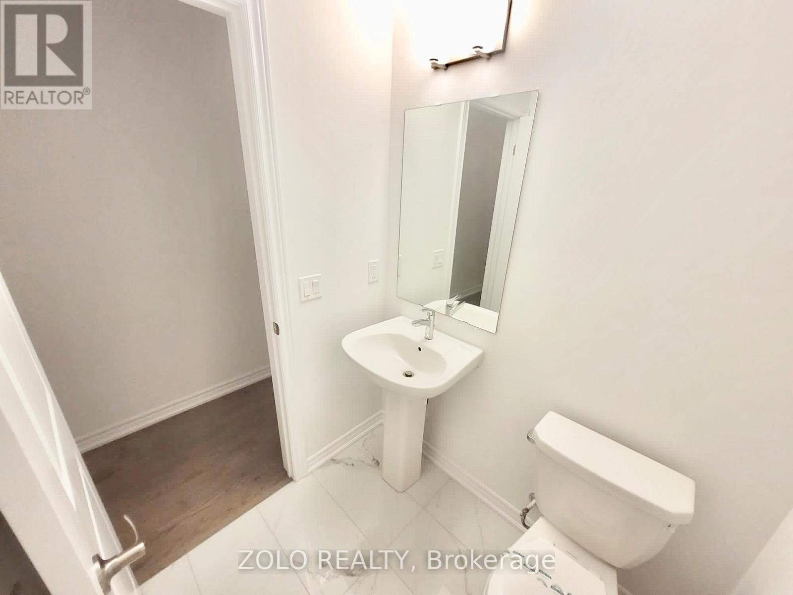 7 Sorbara Way, Whitby, Ontario  L1M 0M4 - Photo 7 - E12455358