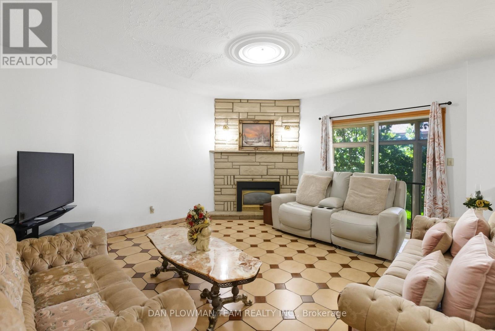 292 Gibbons Street, Oshawa, Ontario  L1J 4Y8 - Photo 16 - E12455361