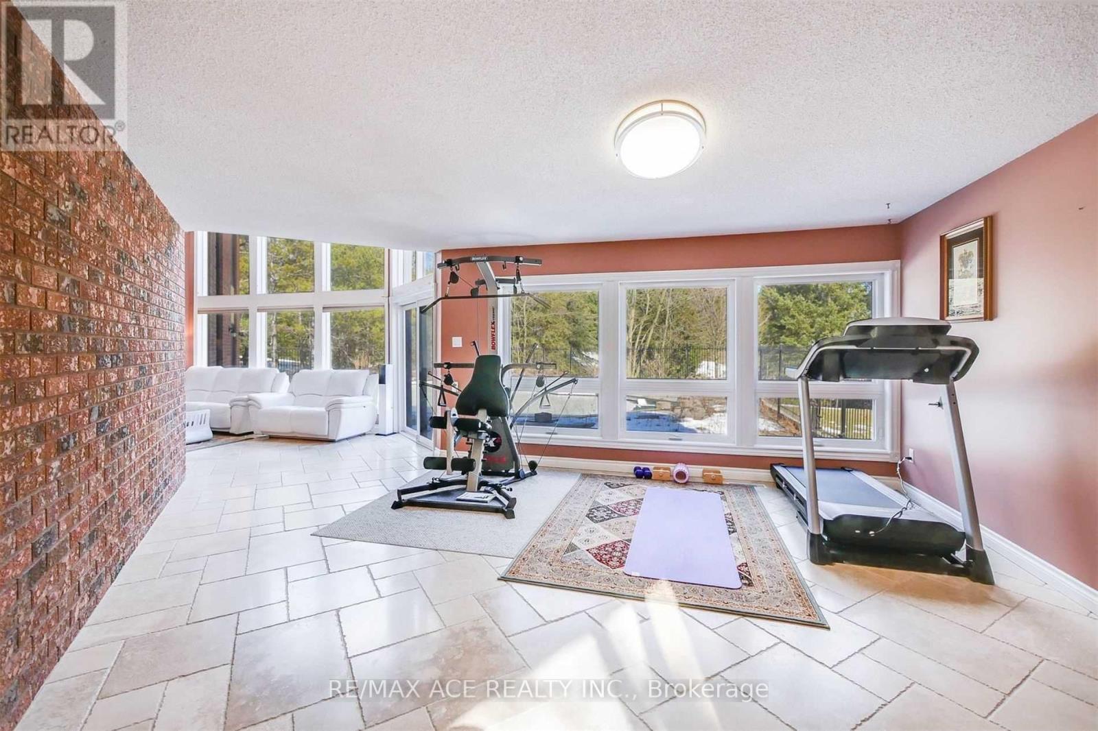 5 Island Court, Whitchurch-Stouffville, Ontario  L4A 3L5 - Photo 13 - N12455272
