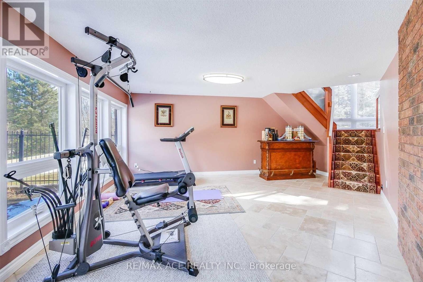 5 Island Court, Whitchurch-Stouffville, Ontario  L4A 3L5 - Photo 14 - N12455272