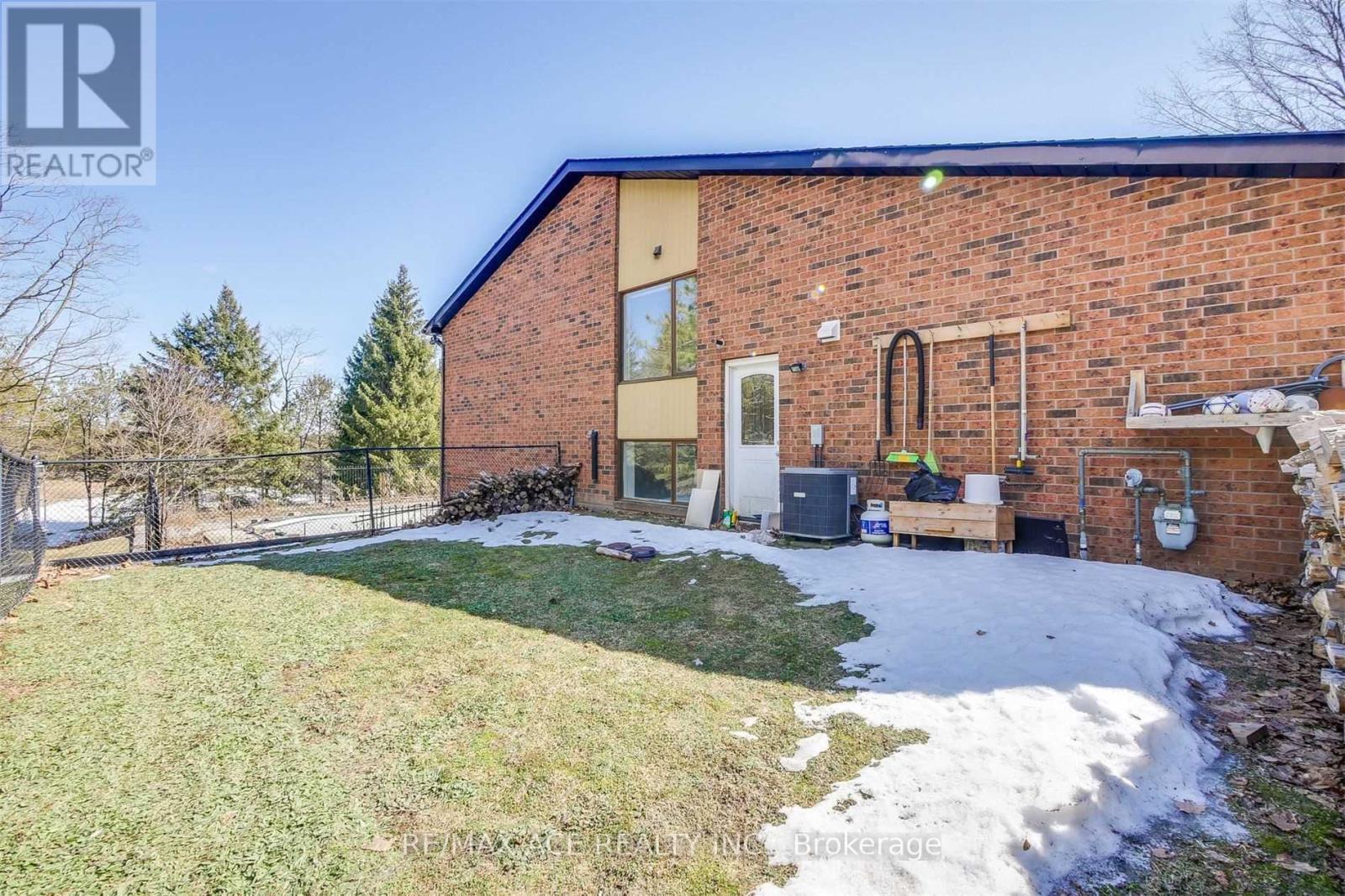 5 Island Court, Whitchurch-Stouffville, Ontario  L4A 3L5 - Photo 35 - N12455272