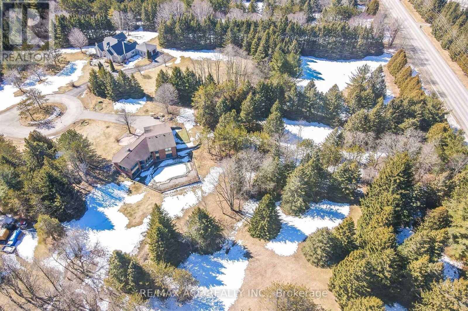 5 Island Court, Whitchurch-Stouffville, Ontario  L4A 3L5 - Photo 38 - N12455272