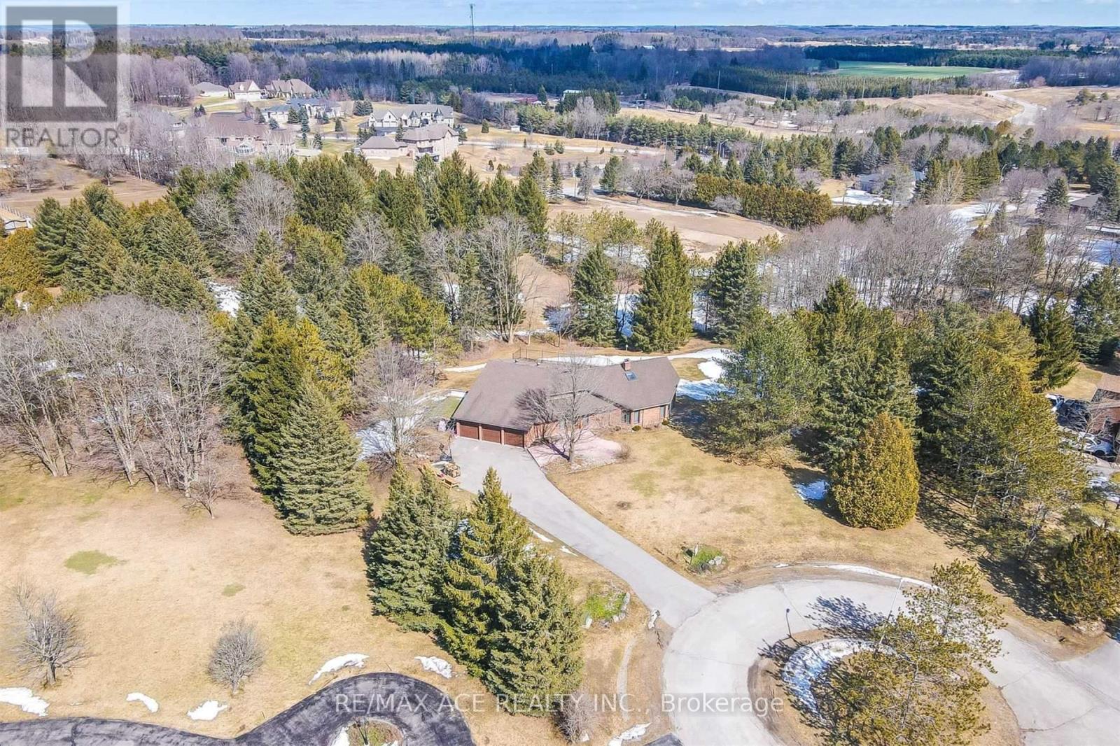 5 Island Court, Whitchurch-Stouffville, Ontario  L4A 3L5 - Photo 6 - N12455272