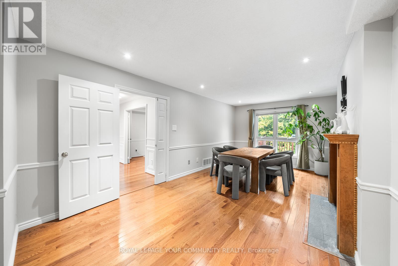 235 Kemano Road, Aurora, Ontario  L4G 5Z1 - Photo 10 - N12455335