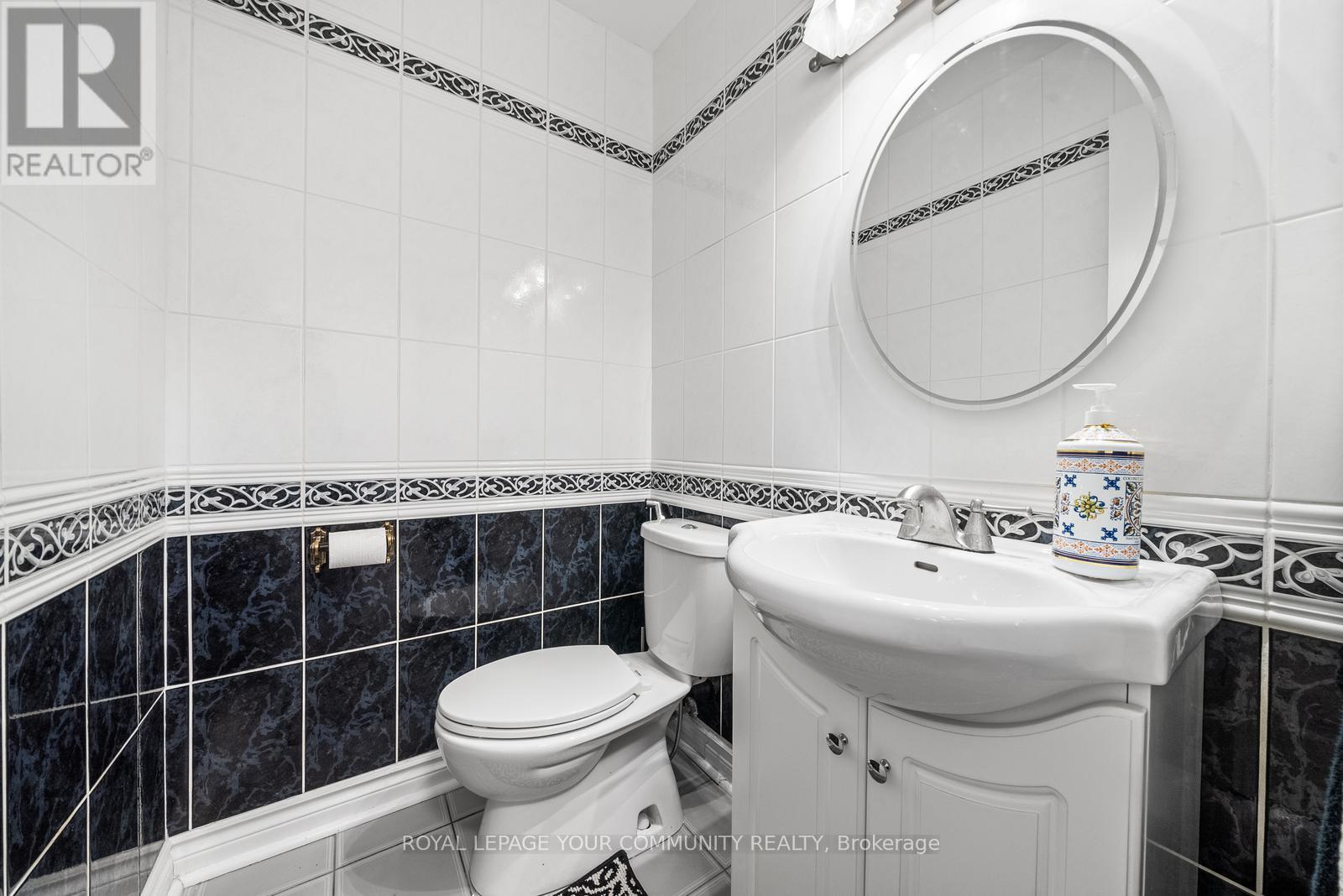 235 Kemano Road, Aurora, Ontario  L4G 5Z1 - Photo 16 - N12455335