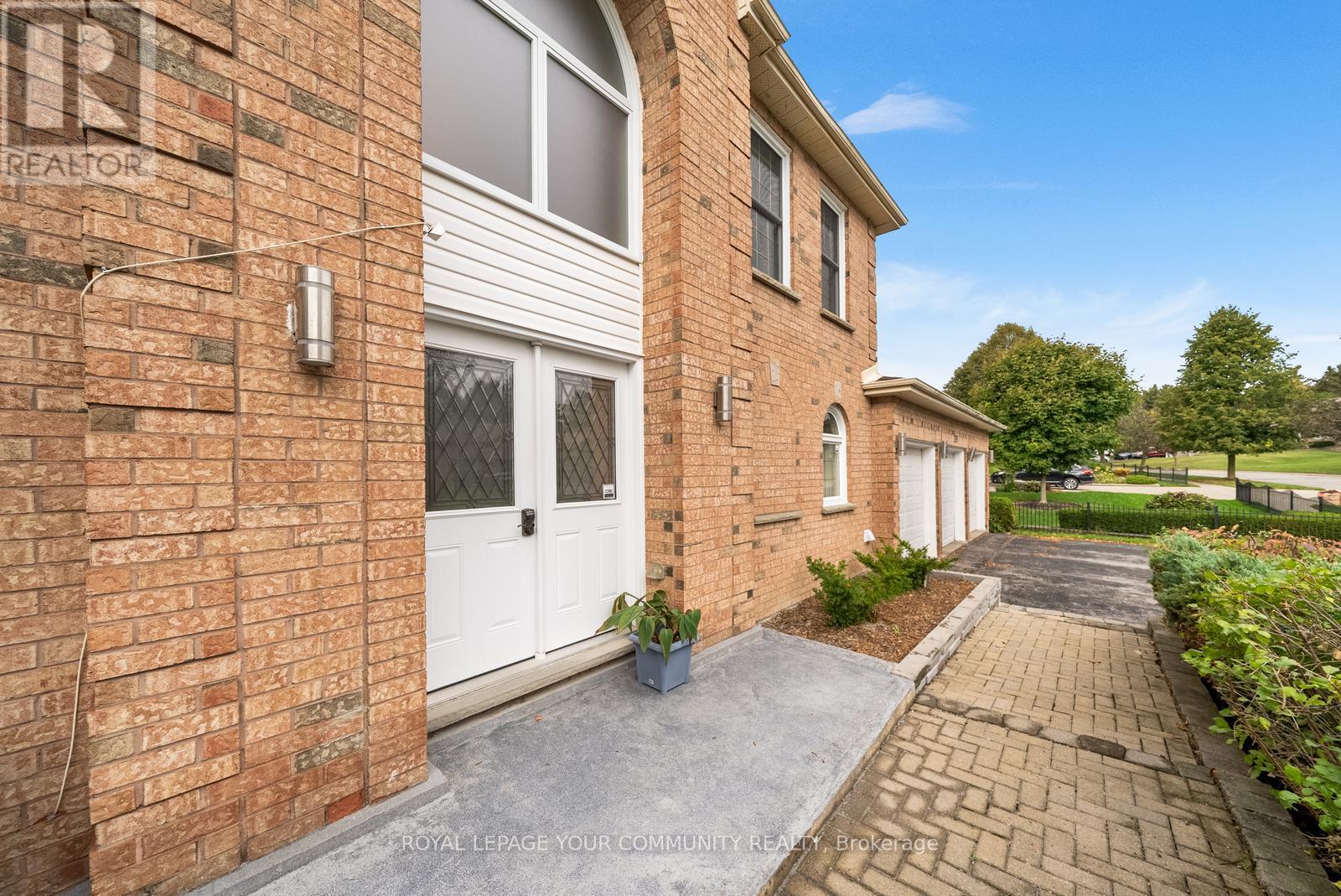 235 Kemano Road, Aurora, Ontario  L4G 5Z1 - Photo 44 - N12455335