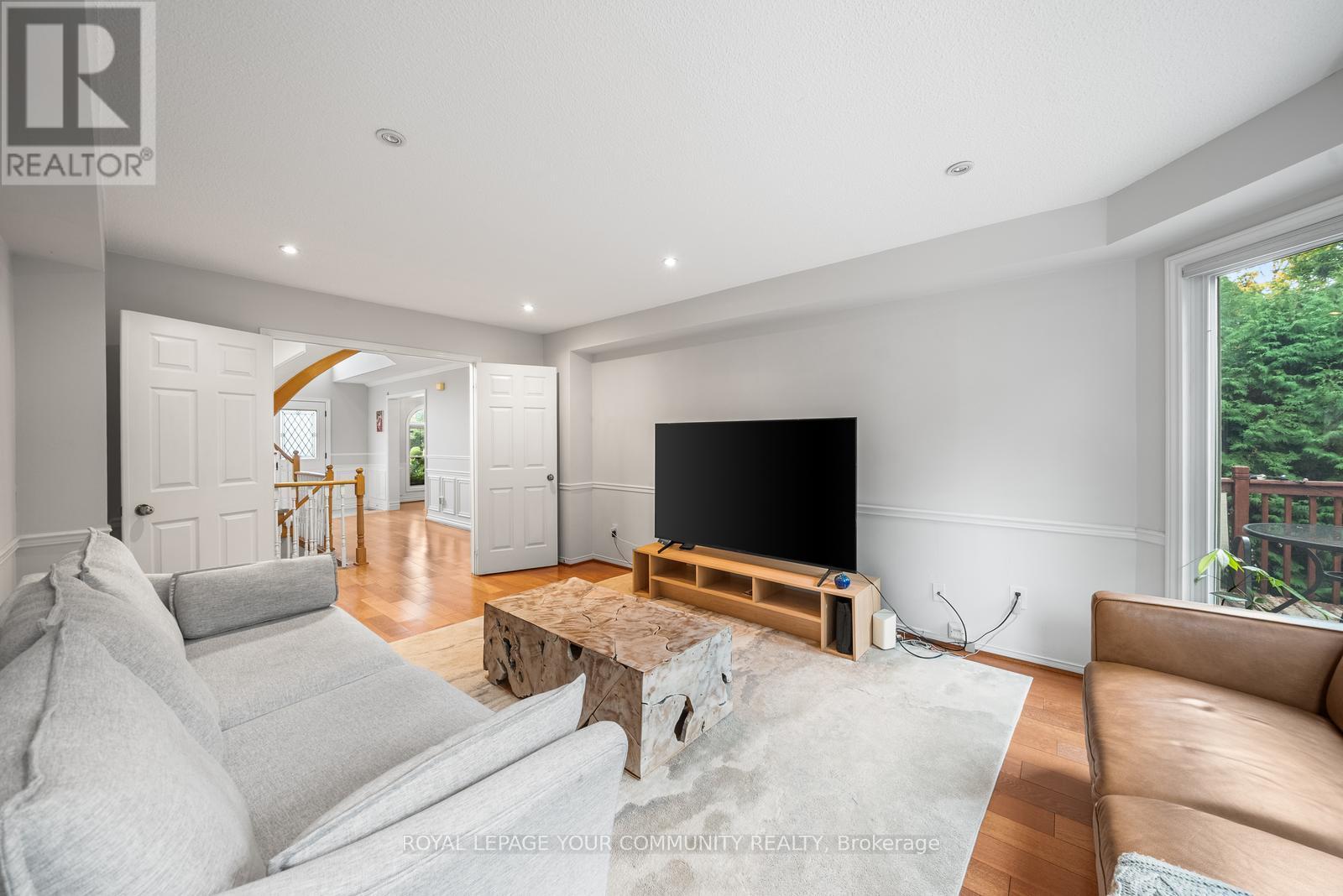 235 Kemano Road, Aurora, Ontario  L4G 5Z1 - Photo 8 - N12455335