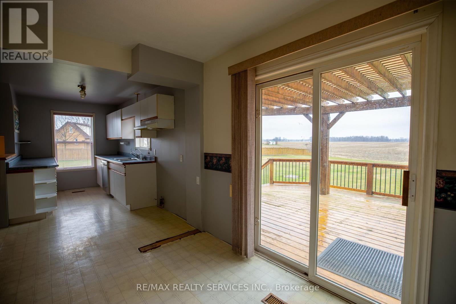 754328 Hwy 53 Road, Norwich, Ontario  N4S 7V8 - Photo 33 - X12363547