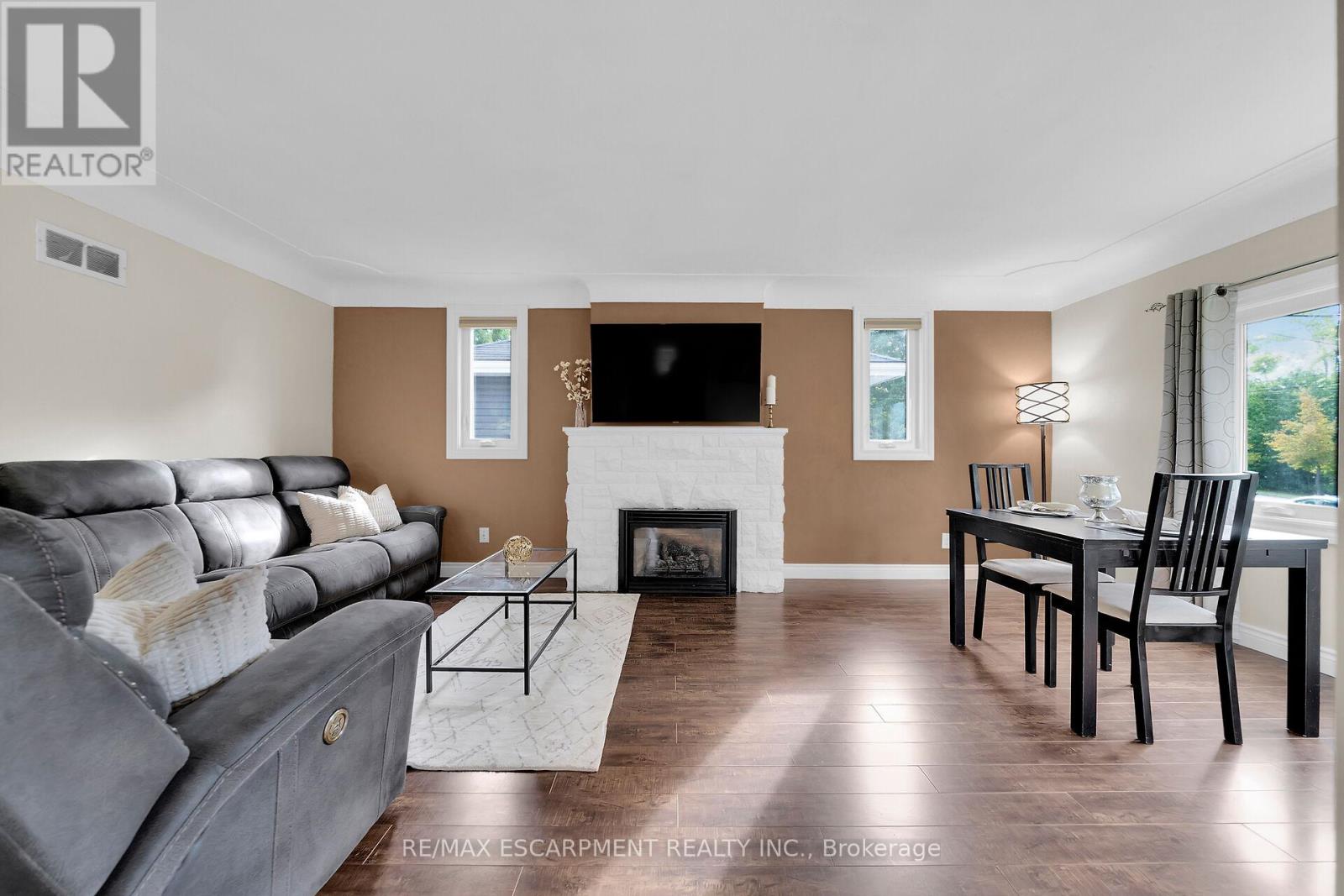 350 Pottruff Road N, Hamilton, Ontario  L8H 2M4 - Photo 7 - X12454542