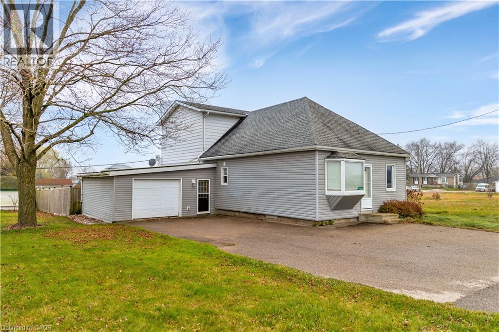 2241 Line 34, Shakespeare, Ontario  N0B 2P0 - Photo 2 - 40778080