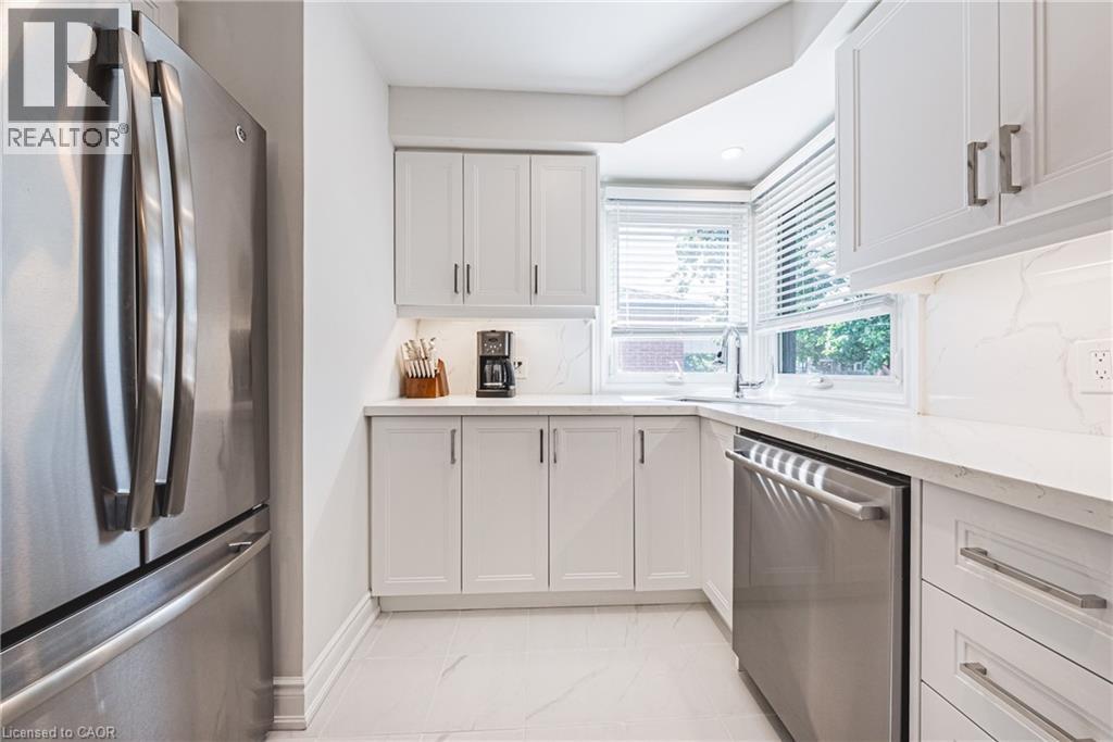 204 Fernwood Crescent, Hamilton, Ontario  L8T 3L4 - Photo 15 - 40778067