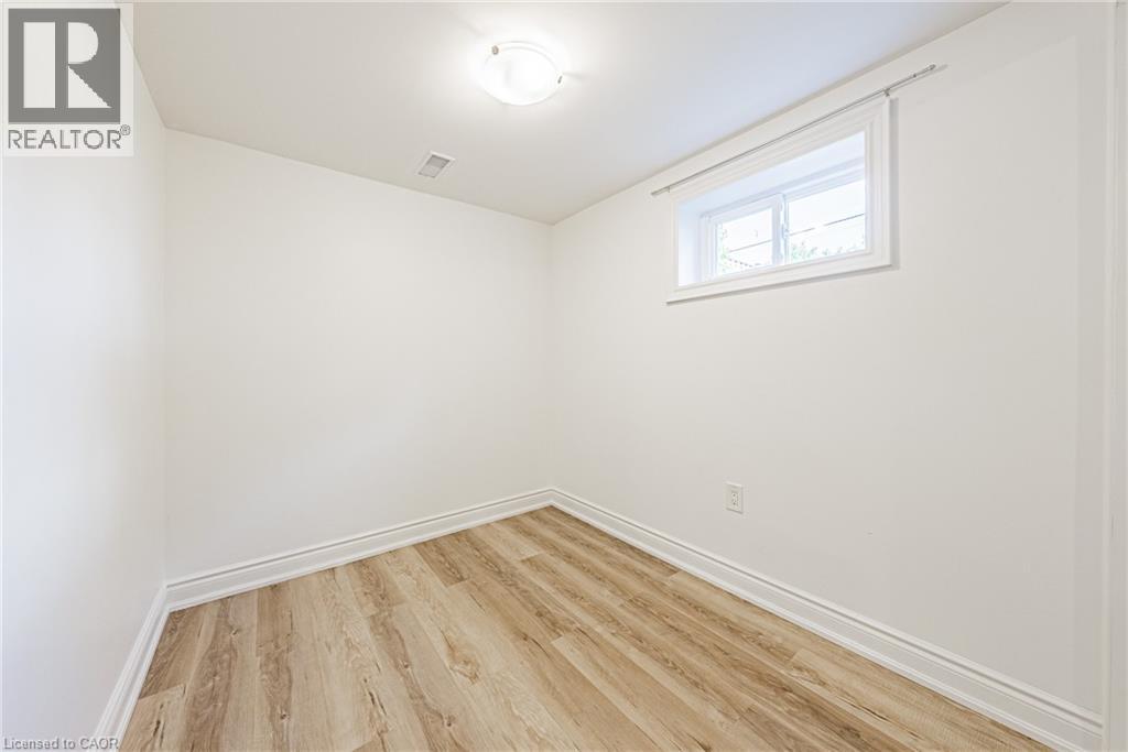 204 Fernwood Crescent, Hamilton, Ontario  L8T 3L4 - Photo 36 - 40778067