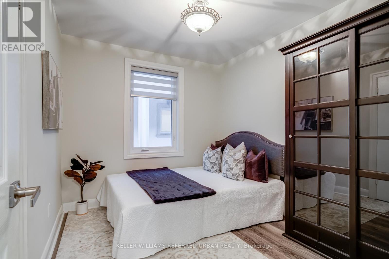 22 Hargrove Lane, Toronto, Ontario  M8W 4T8 - Photo 28 - W12455267