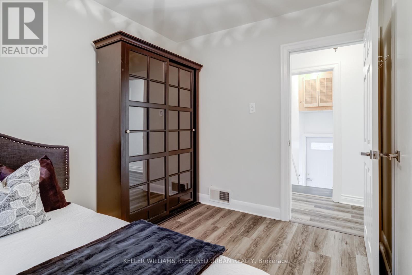 22 Hargrove Lane, Toronto, Ontario  M8W 4T8 - Photo 29 - W12455267