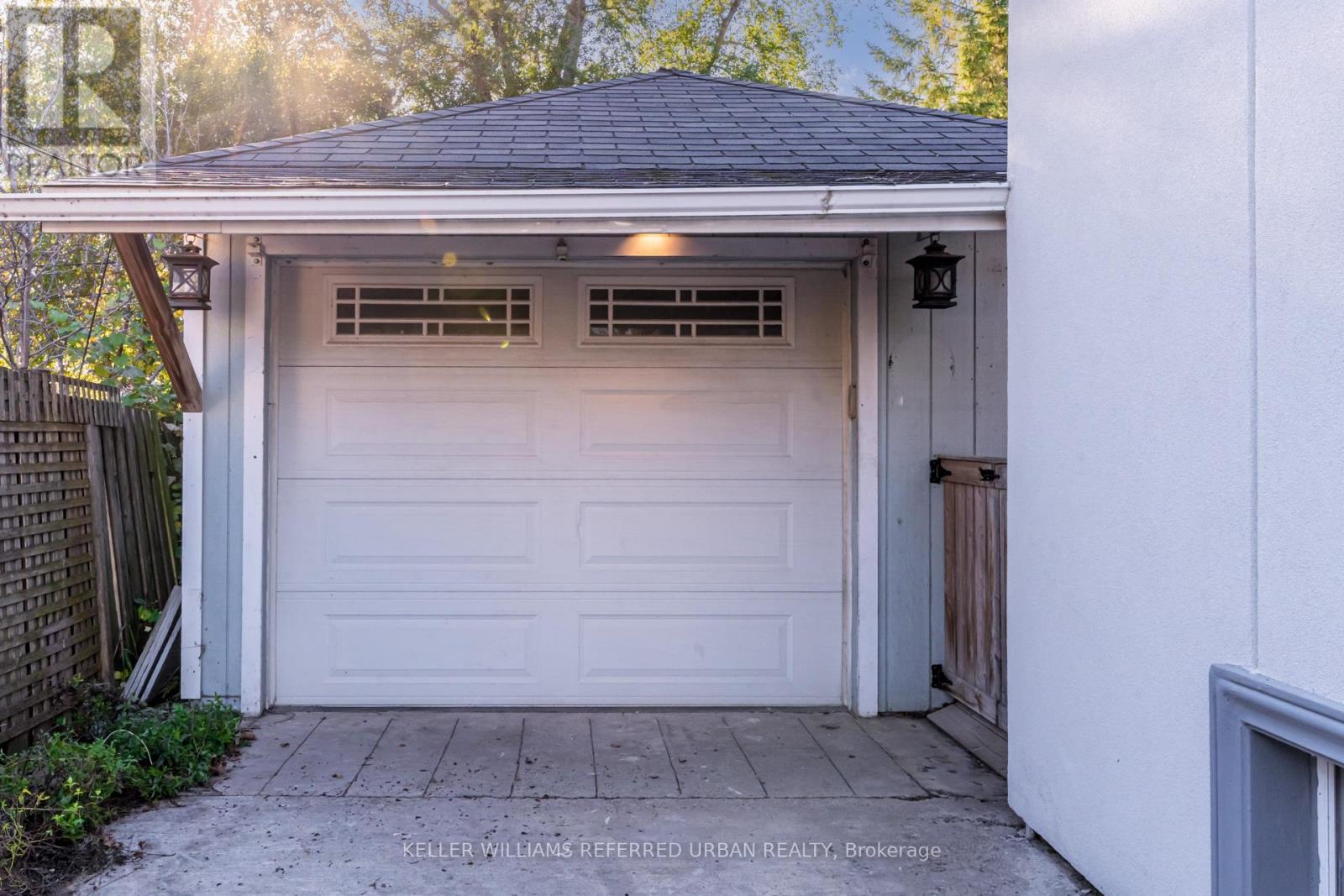 22 Hargrove Lane, Toronto, Ontario  M8W 4T8 - Photo 47 - W12455267