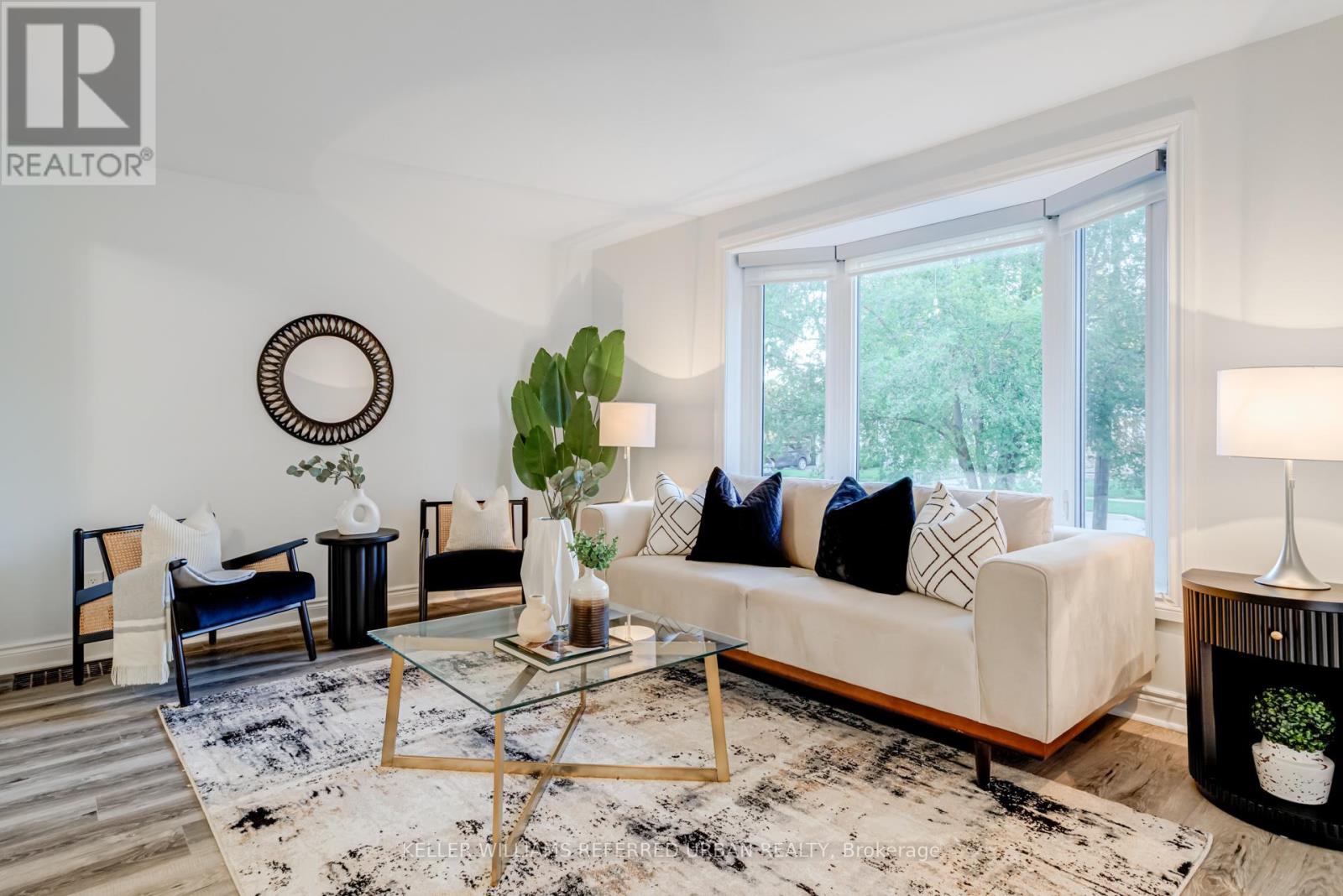 22 Hargrove Lane, Toronto, Ontario  M8W 4T8 - Photo 5 - W12455267