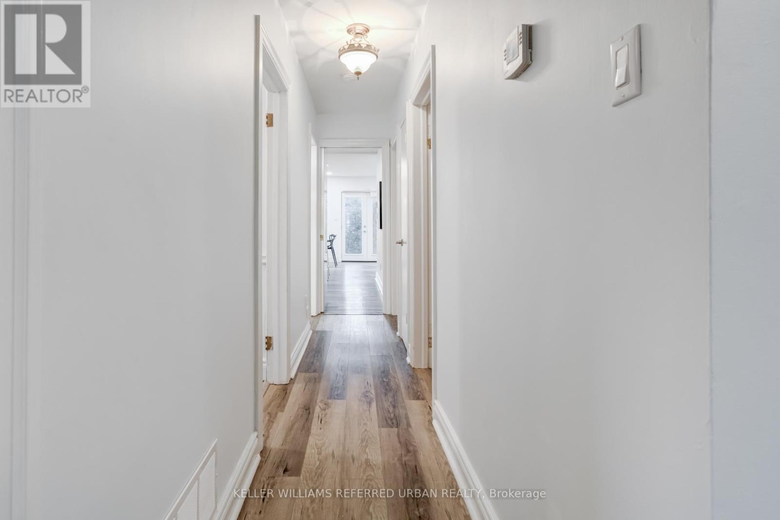 22 Hargrove Lane, Toronto, Ontario  M8W 4T8 - Photo 9 - W12455267
