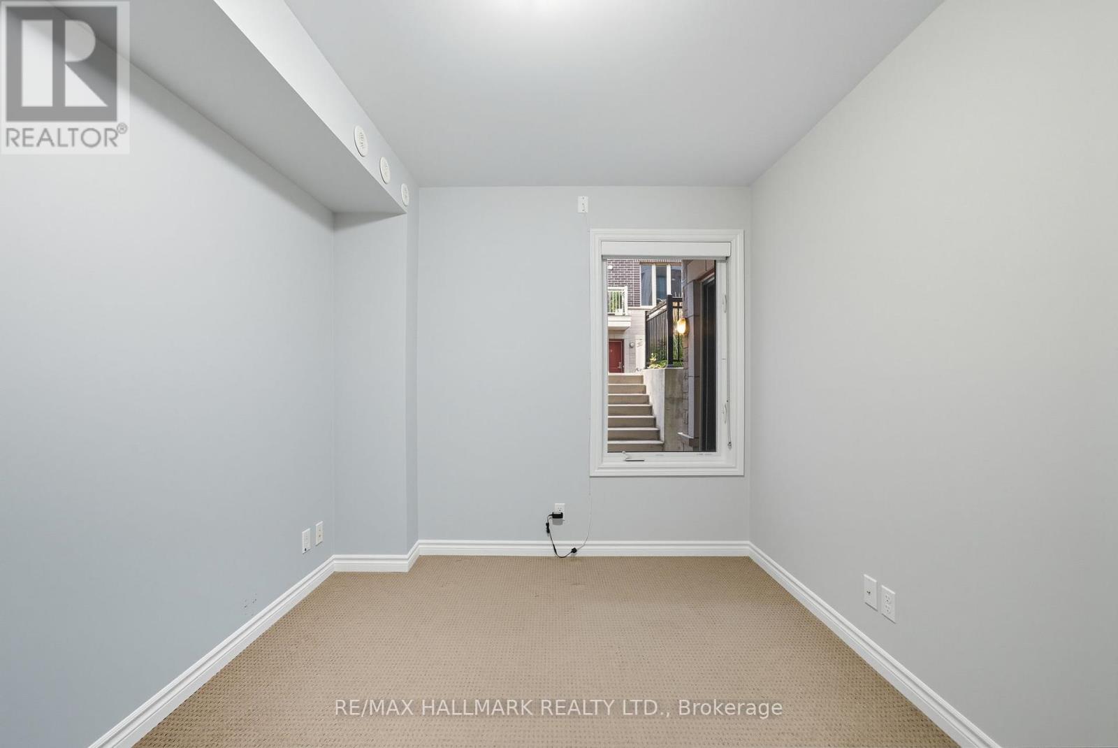 10 - 130 Long Branch Avenue, Toronto, Ontario  M8W 0B1 - Photo 12 - W12455275
