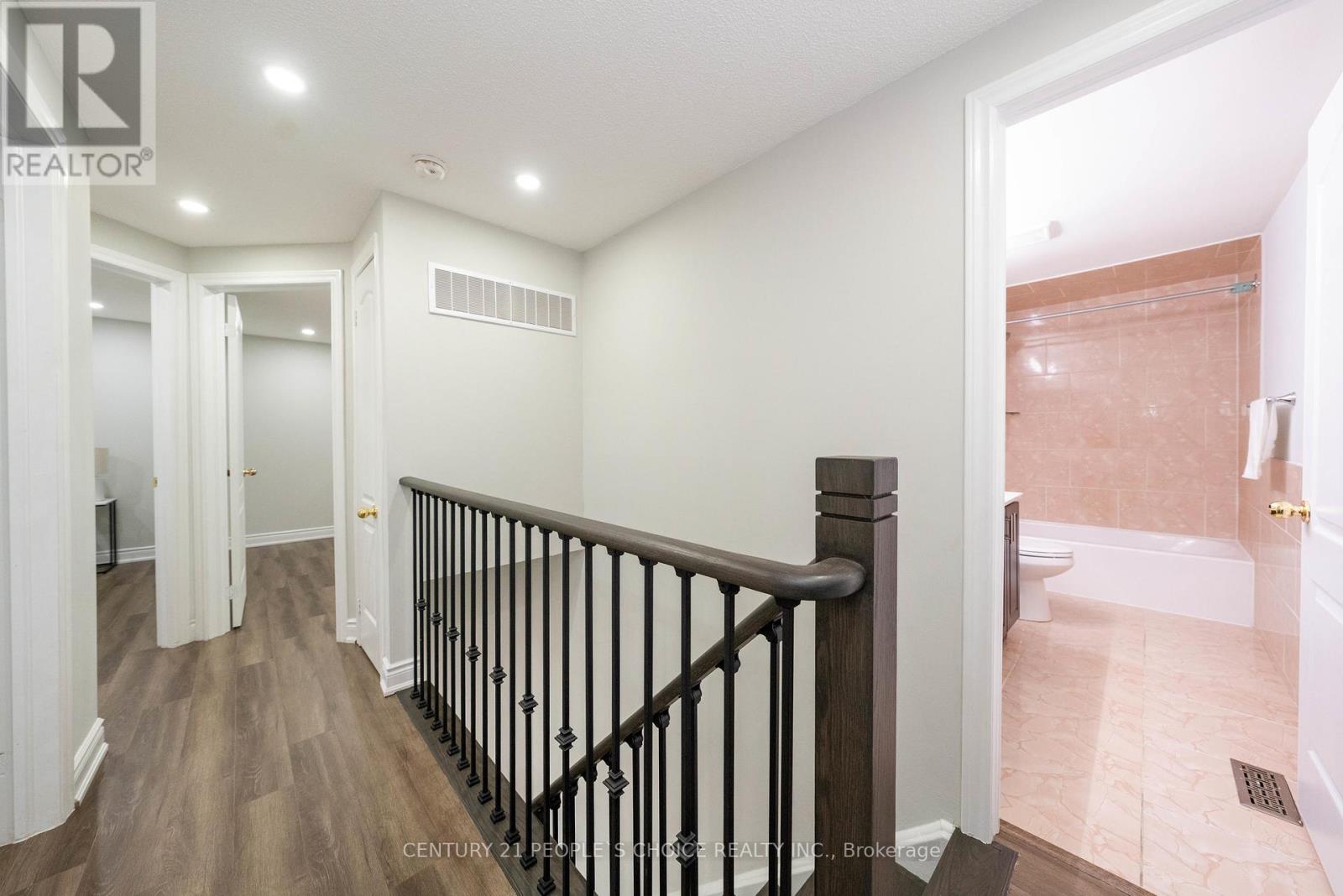 3242 Cambourne Crescent, Mississauga, Ontario  L5N 5G3 - Photo 24 - W12455277