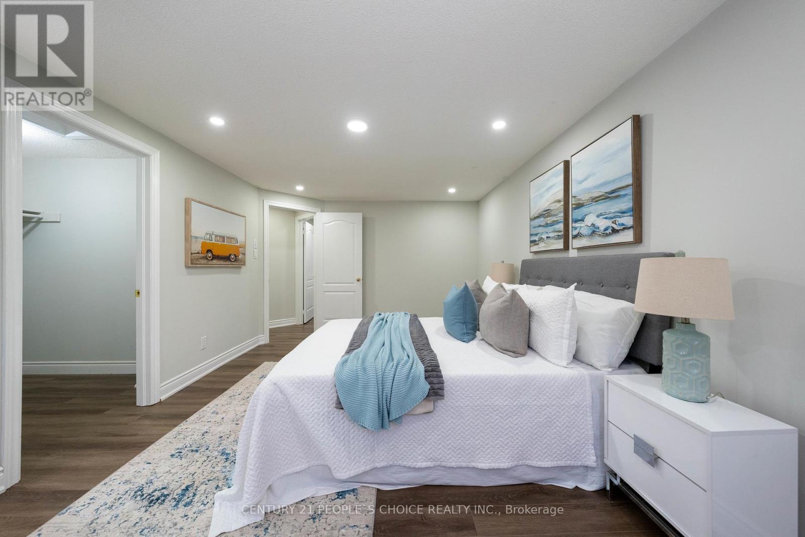 3242 Cambourne Crescent, Mississauga, Ontario  L5N 5G3 - Photo 33 - W12455277