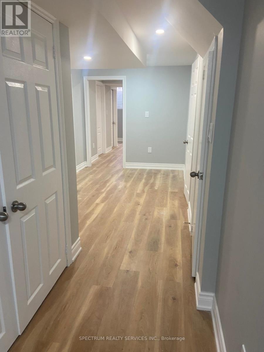 Bsmt - 1074 Costigan Road, Milton, Ontario  L9T 6N6 - Photo 13 - W12455287