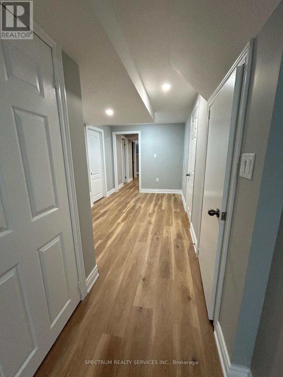 Bsmt - 1074 Costigan Road, Milton, Ontario  L9T 6N6 - Photo 2 - W12455287