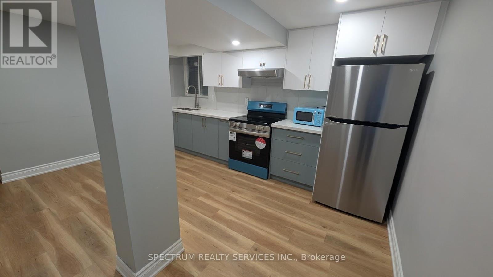 Bsmt - 1074 Costigan Road, Milton, Ontario  L9T 6N6 - Photo 4 - W12455287