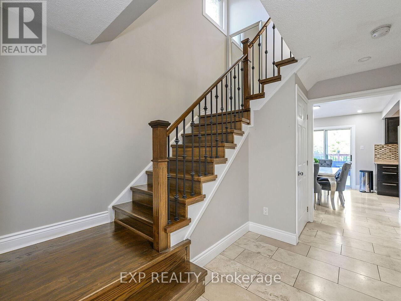 2840 Tradewind Drive, Mississauga, Ontario  L5N 6L1 - Photo 12 - W12455301