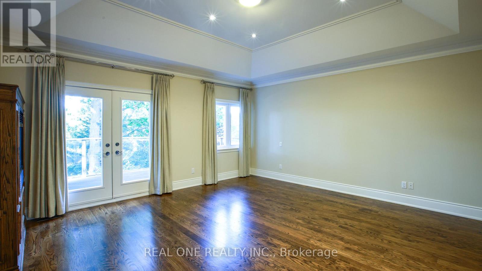 38 Stonegate Road, Toronto, Ontario  M8Y 1V5 - Photo 24 - W12455341