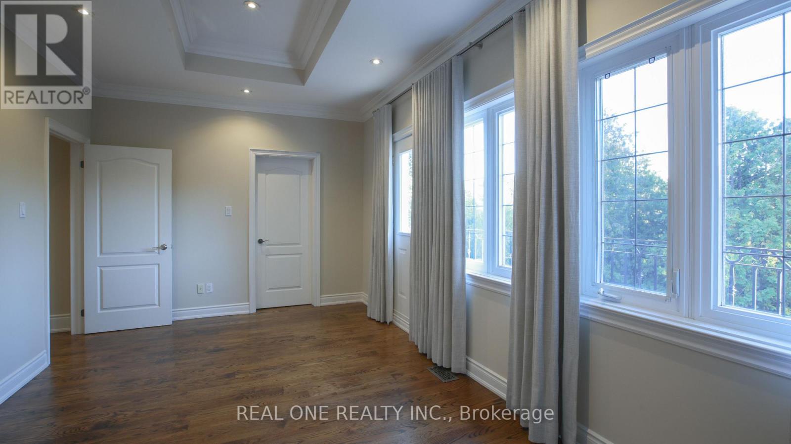 38 Stonegate Road, Toronto, Ontario  M8Y 1V5 - Photo 37 - W12455341