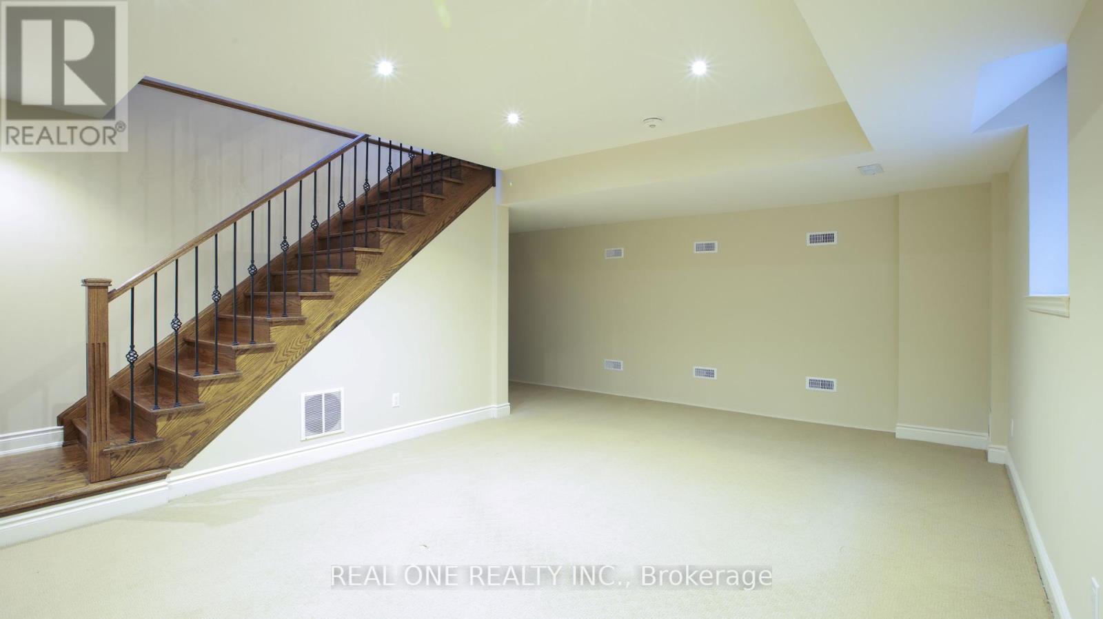 38 Stonegate Road, Toronto, Ontario  M8Y 1V5 - Photo 43 - W12455341