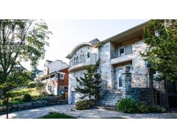 38 STONEGATE ROAD, Toronto, Ontario