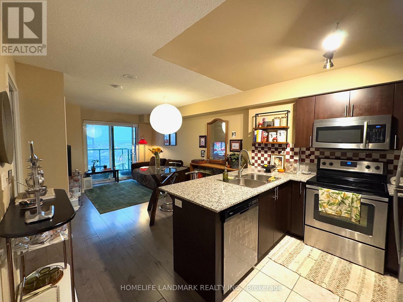 1908 - 1410 Dupont Street, Toronto, Ontario  M6H 0B6 - Photo 2 - W12455369