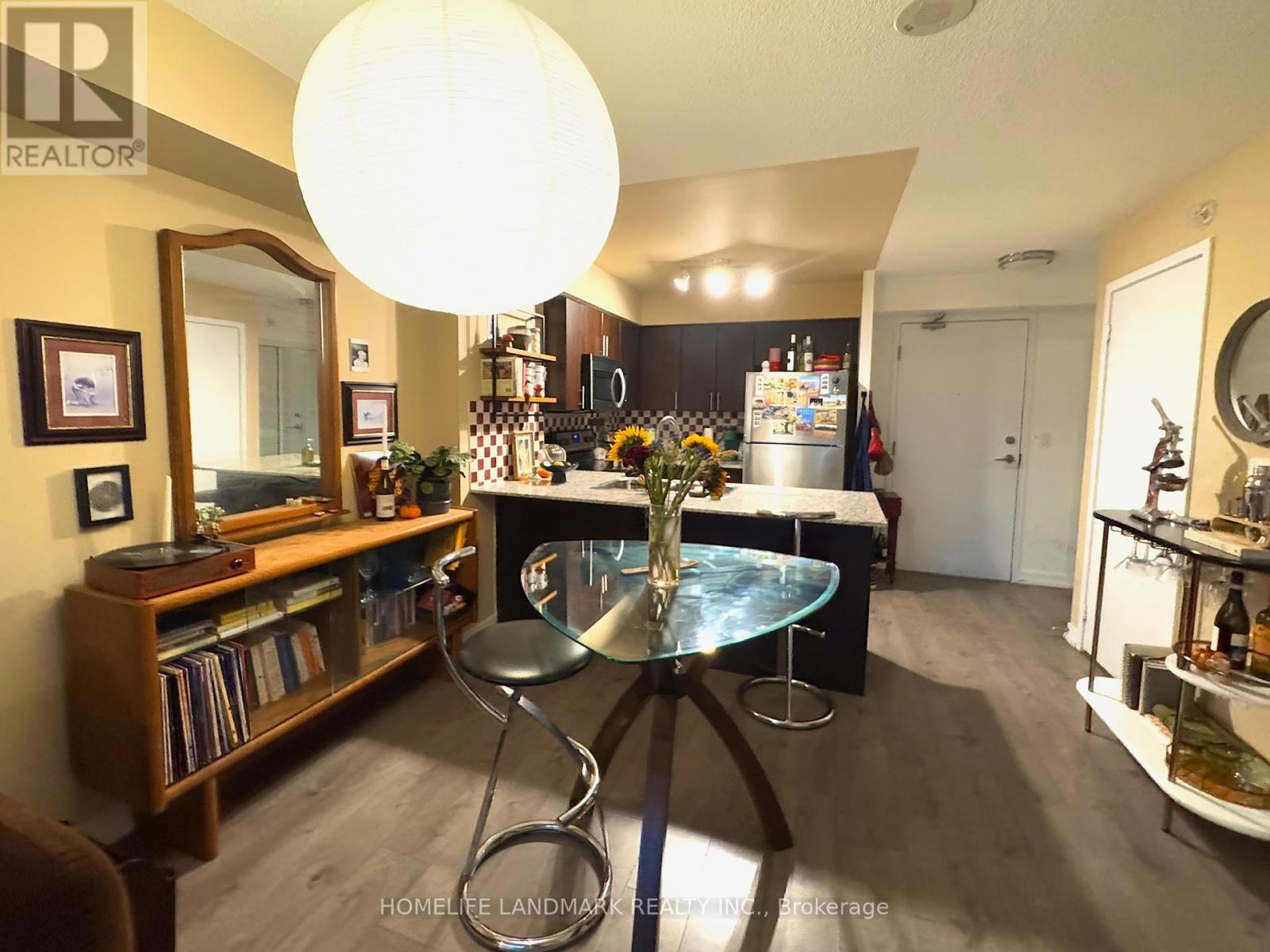 1908 - 1410 Dupont Street, Toronto, Ontario  M6H 0B6 - Photo 5 - W12455369