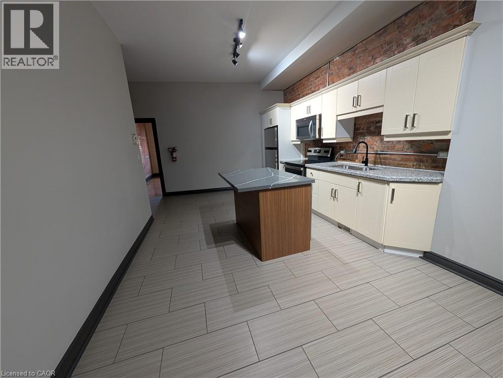 473 King Street W Unit# B, Hamilton, Ontario  L8P 1B8 - Photo 8 - 40776729
