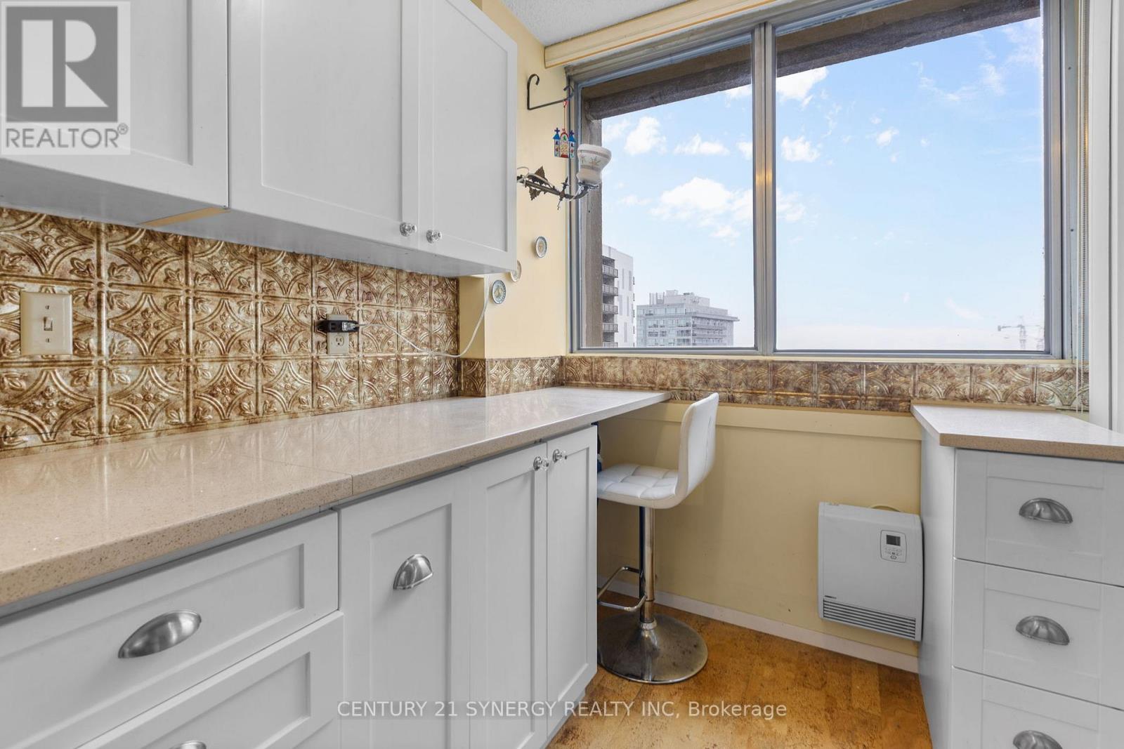 2207 - 530 Laurier Avenue W, Ottawa, Ontario  K1R 7T1 - Photo 13 - X12455393