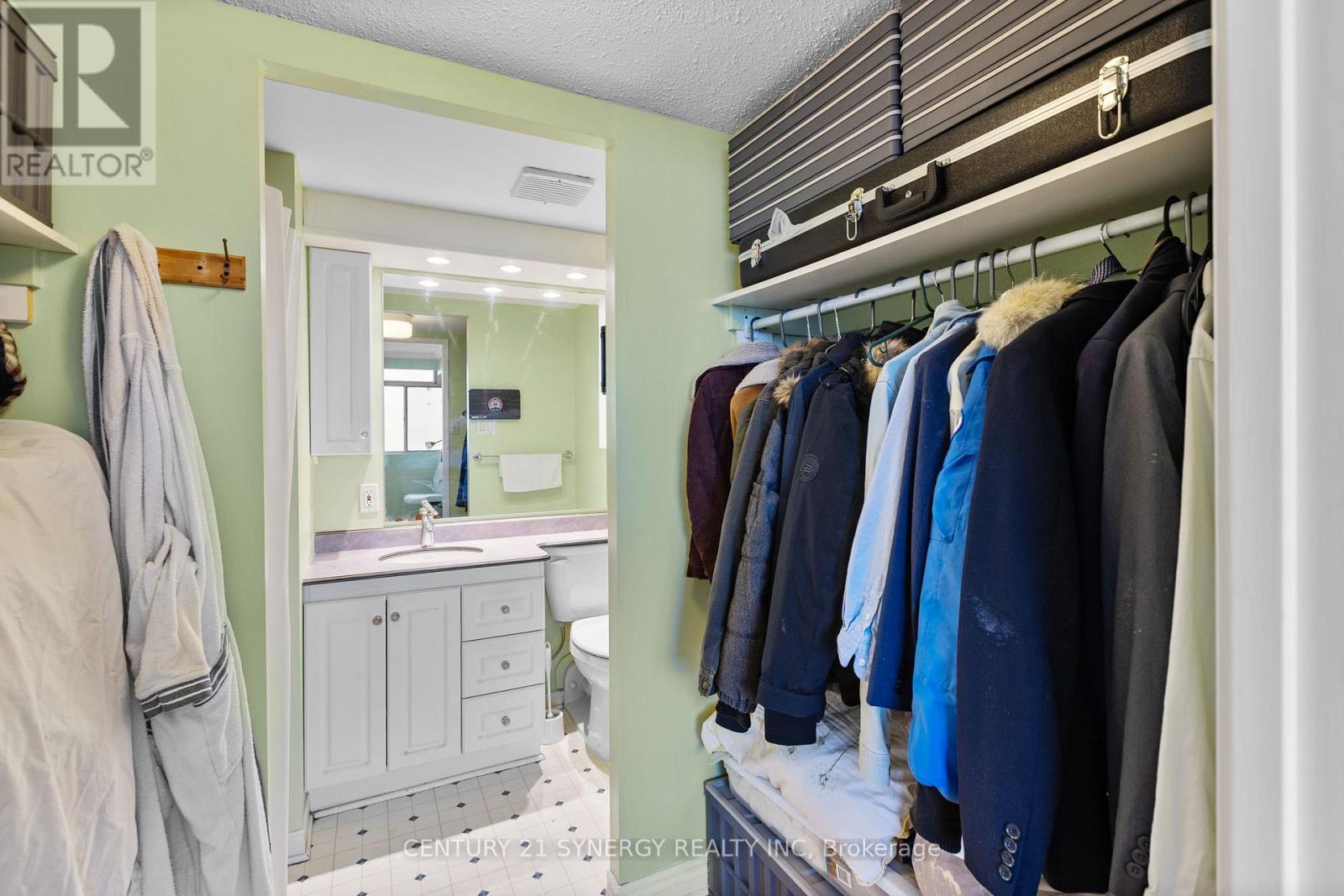 2207 - 530 Laurier Avenue W, Ottawa, Ontario  K1R 7T1 - Photo 18 - X12455393