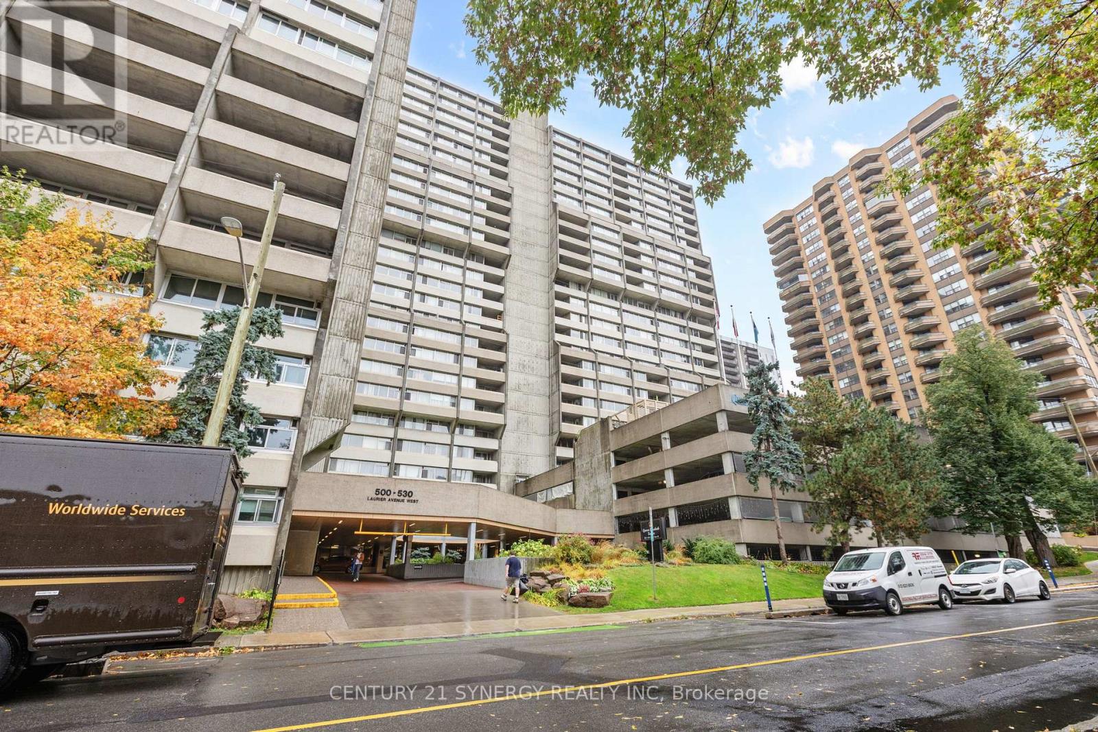 2207 - 530 Laurier Avenue W, Ottawa, Ontario  K1R 7T1 - Photo 2 - X12455393