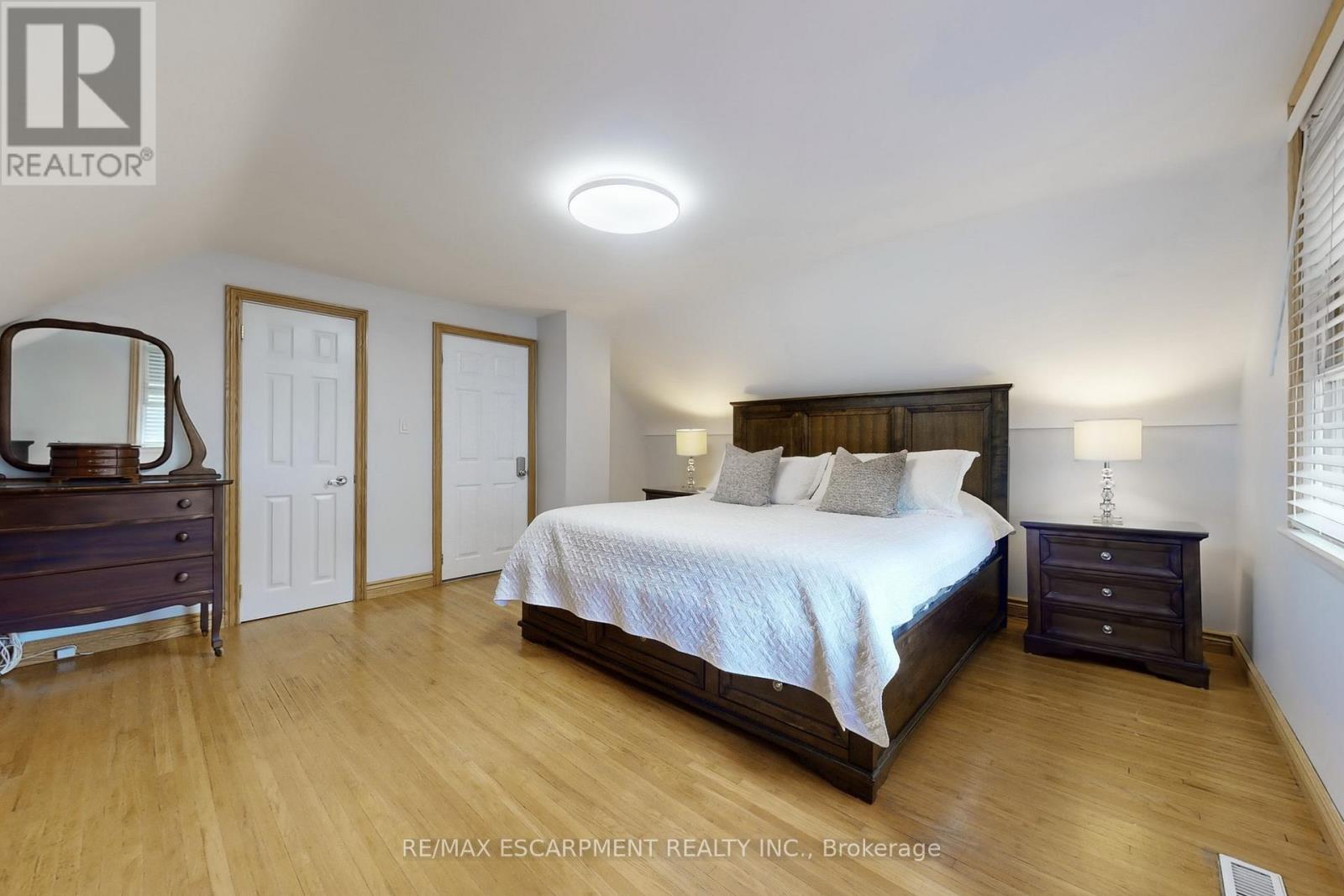 23 Sylvia Crescent, Hamilton, Ontario  L8K 2A8 - Photo 15 - X12455278