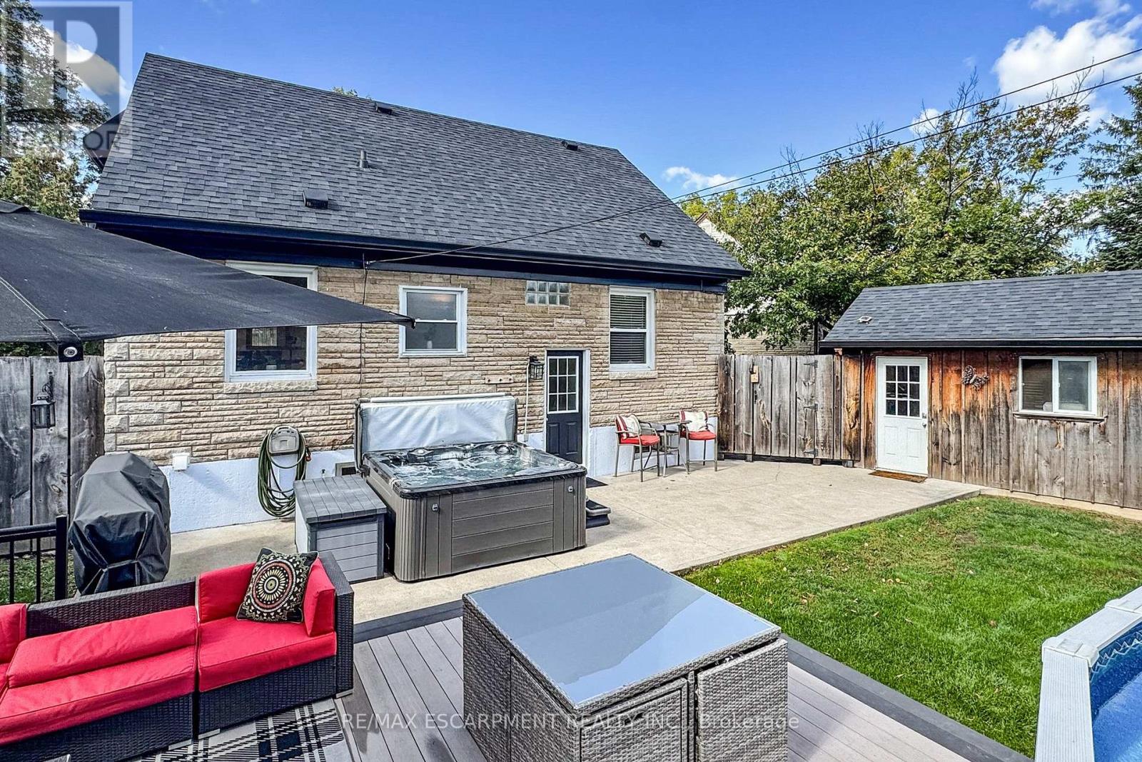 23 Sylvia Crescent, Hamilton, Ontario  L8K 2A8 - Photo 30 - X12455278