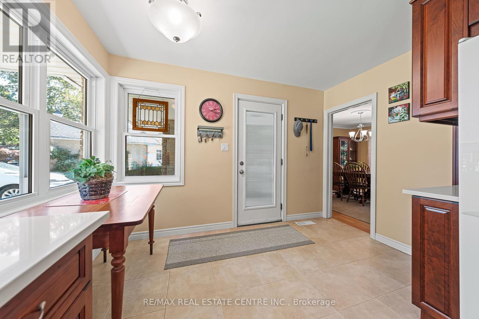 45 Highland Crescent, Cambridge, Ontario  N1S 1L7 - Photo 16 - X12455284