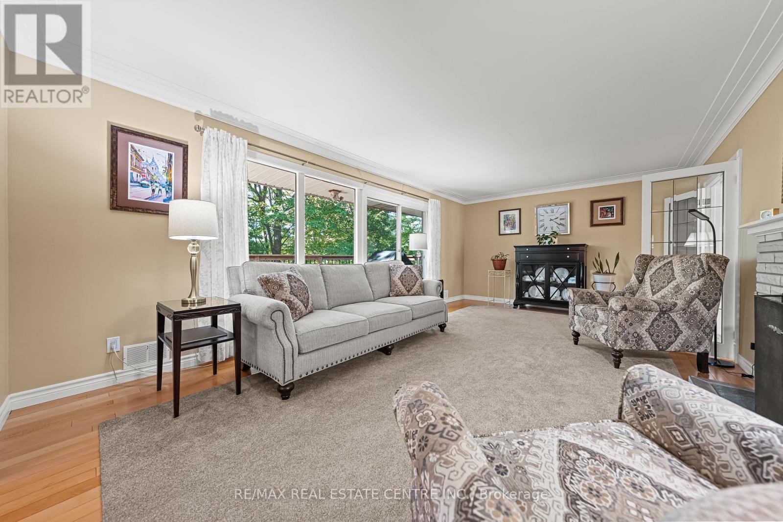 45 Highland Crescent, Cambridge, Ontario  N1S 1L7 - Photo 19 - X12455284