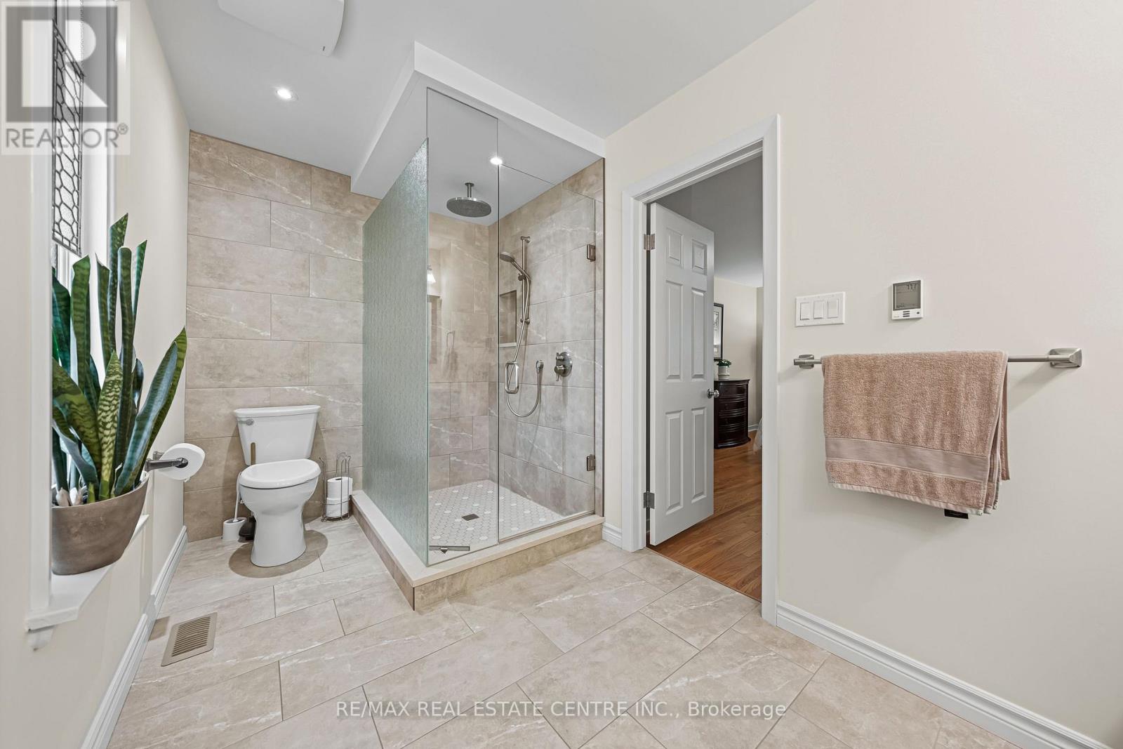 45 Highland Crescent, Cambridge, Ontario  N1S 1L7 - Photo 28 - X12455284