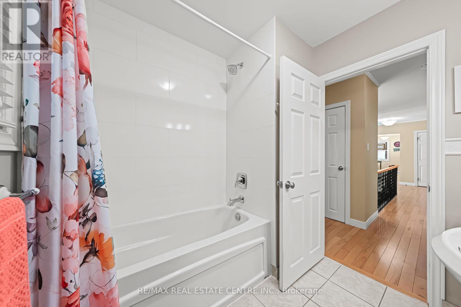 45 Highland Crescent, Cambridge, Ontario  N1S 1L7 - Photo 32 - X12455284