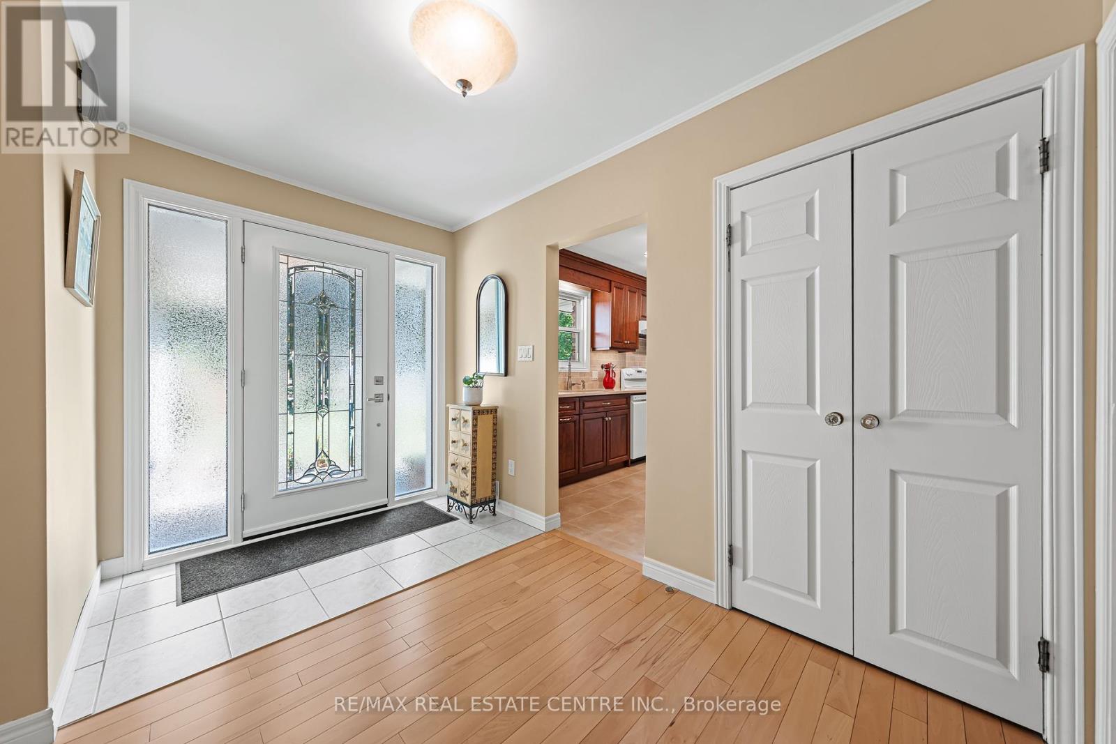 45 Highland Crescent, Cambridge, Ontario  N1S 1L7 - Photo 7 - X12455284