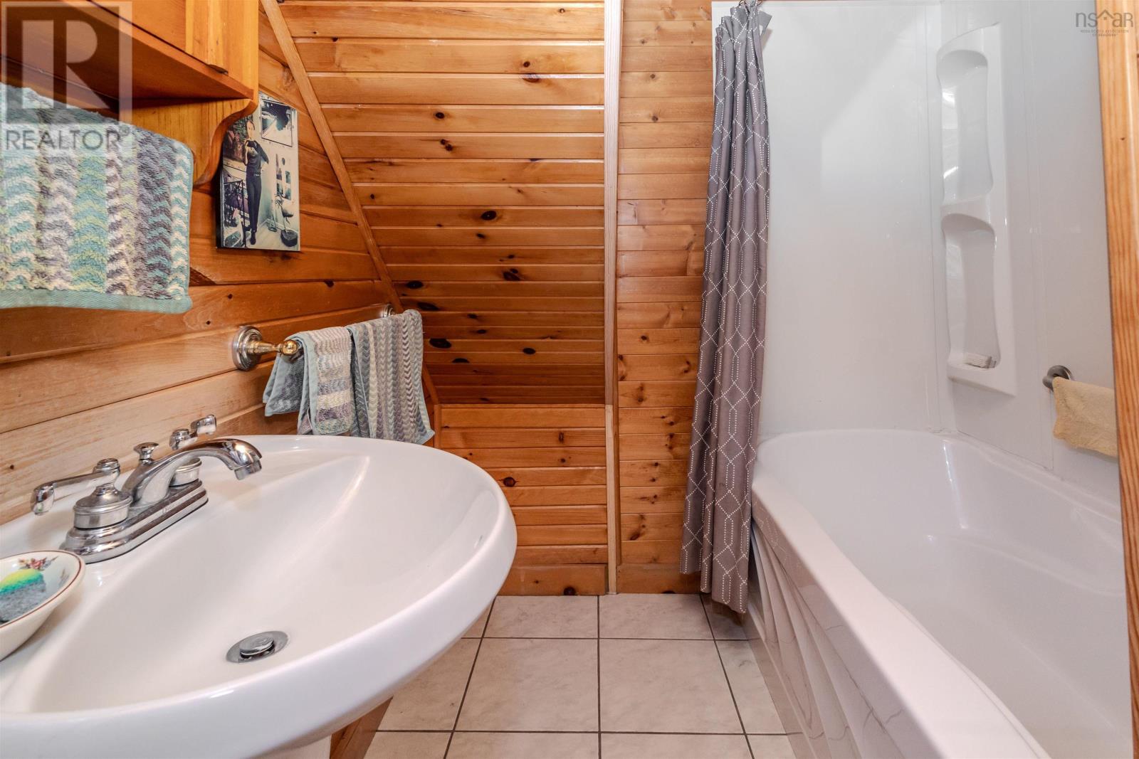 160 Howe Street, Sydney, Nova Scotia  B1P 4V2 - Photo 24 - 202525548